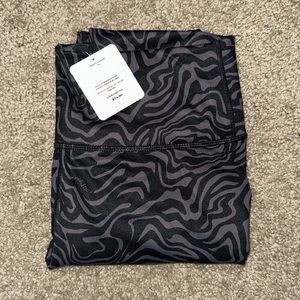 Fabletics Define High-Waisted 7/8 leggings size: Medium